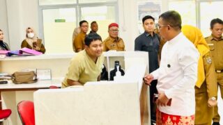 Bupati Zukri Sidak RSUD Selasih, Tegaskan Tak Boleh Ada Diskriminasi Pelayanan Pasien